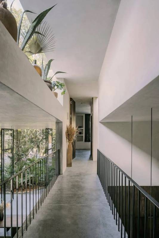 Gallery Concrete Cube Villa#