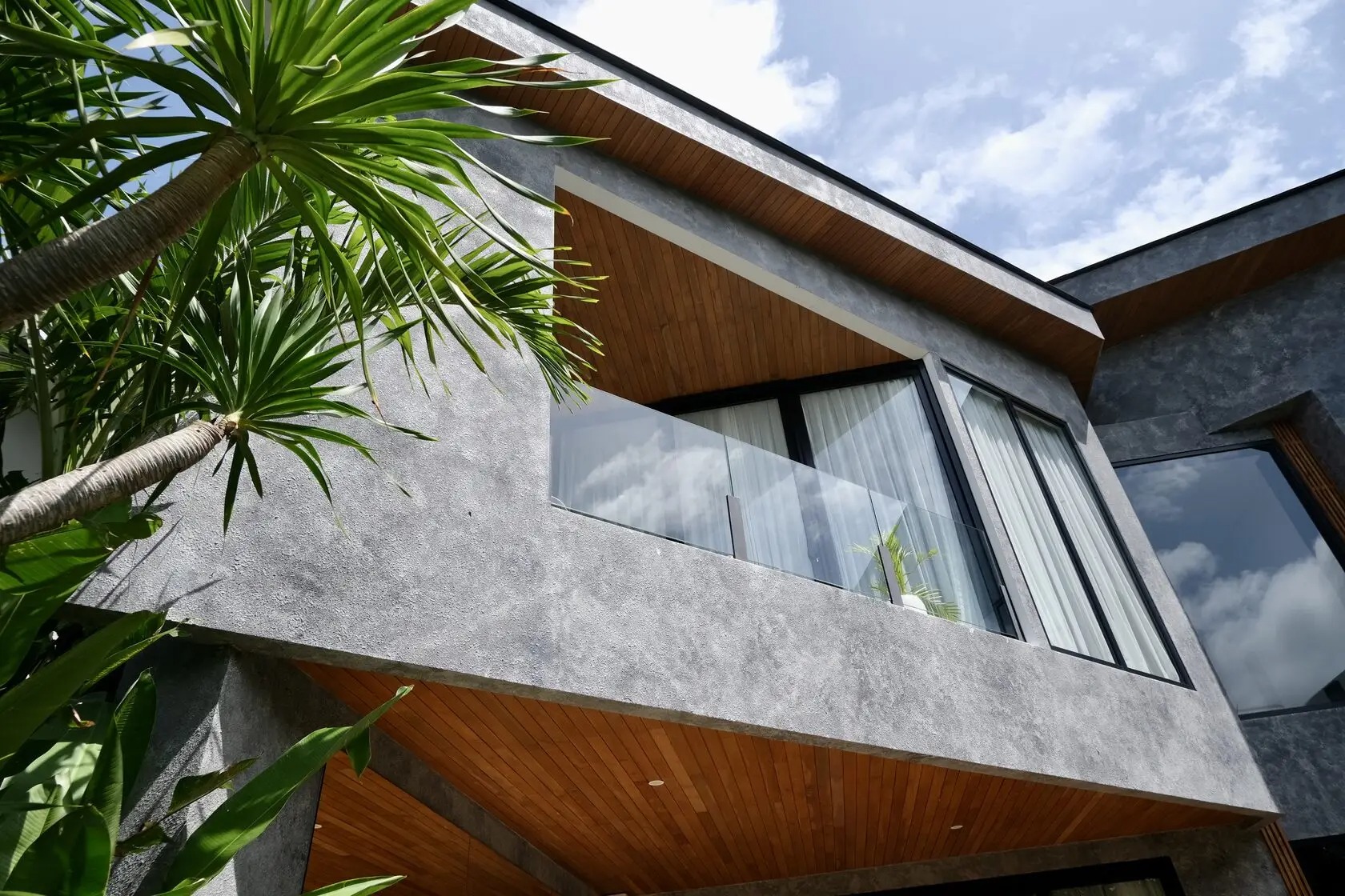 Gallery Amo Residence